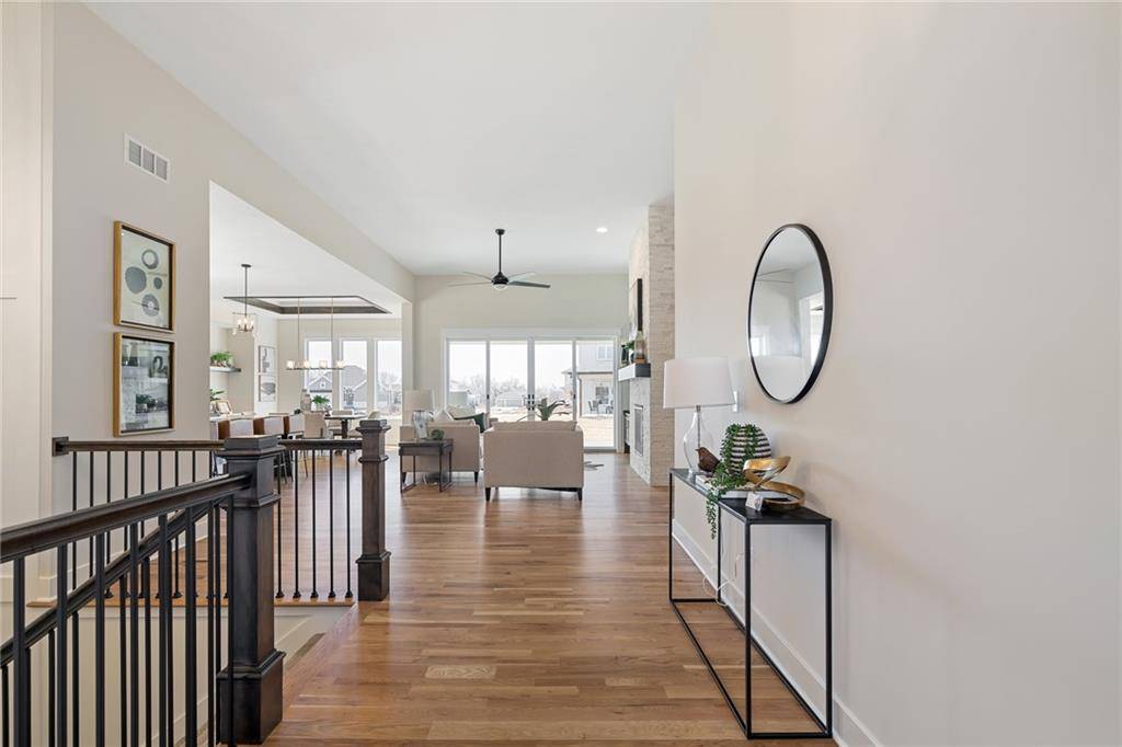 Lenexa, KS 66227,9069 Shady Bend RD