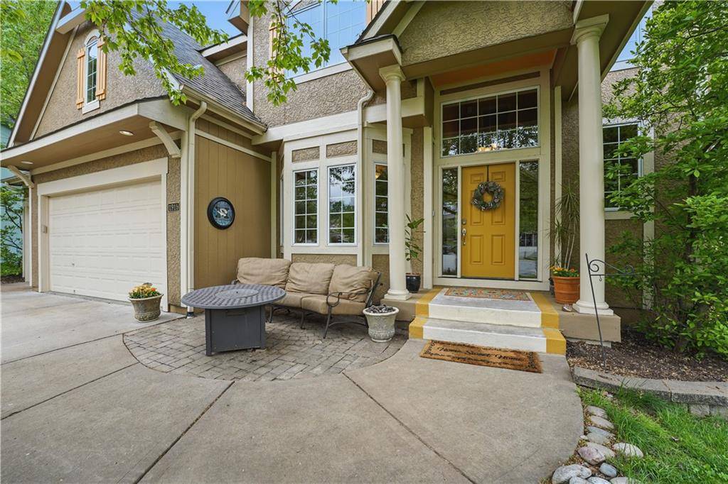 Kansas City, MO 64151,1915 NW 58th CT