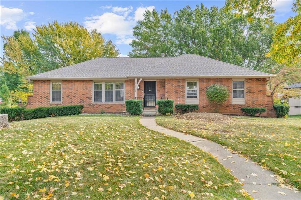 Blue Springs, MO 64014,1704 NW Birch CIR