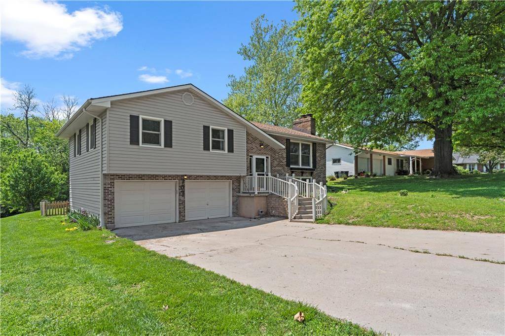 Plattsburg, MO 64477,707 W Fairway DR