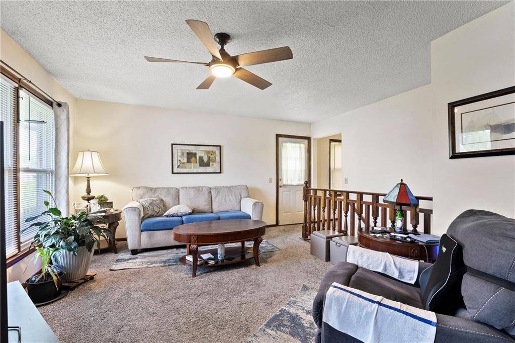 Pleasant Valley, MO 64068,7001 Sobbie RD