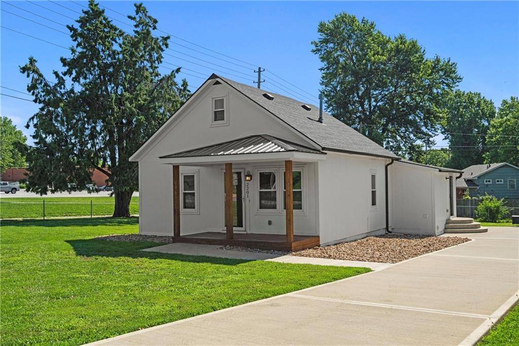 Leavenworth, KS 66048,2201 Grand AVE