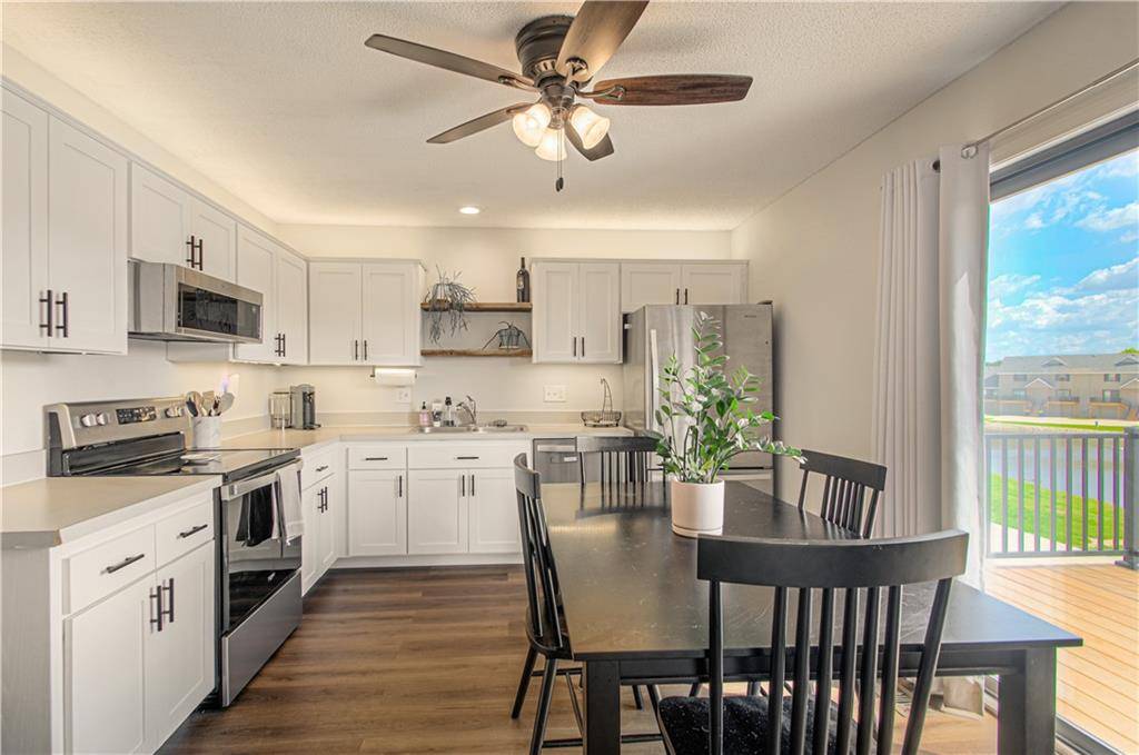 Smithville, MO 64089,141 Stonebridge LN