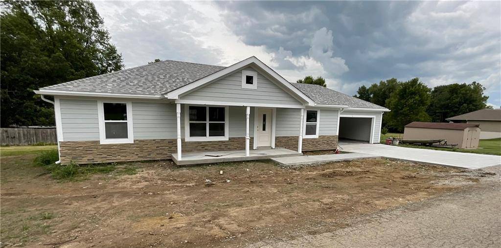 Maysville, MO 64469,300 MAPLE TER