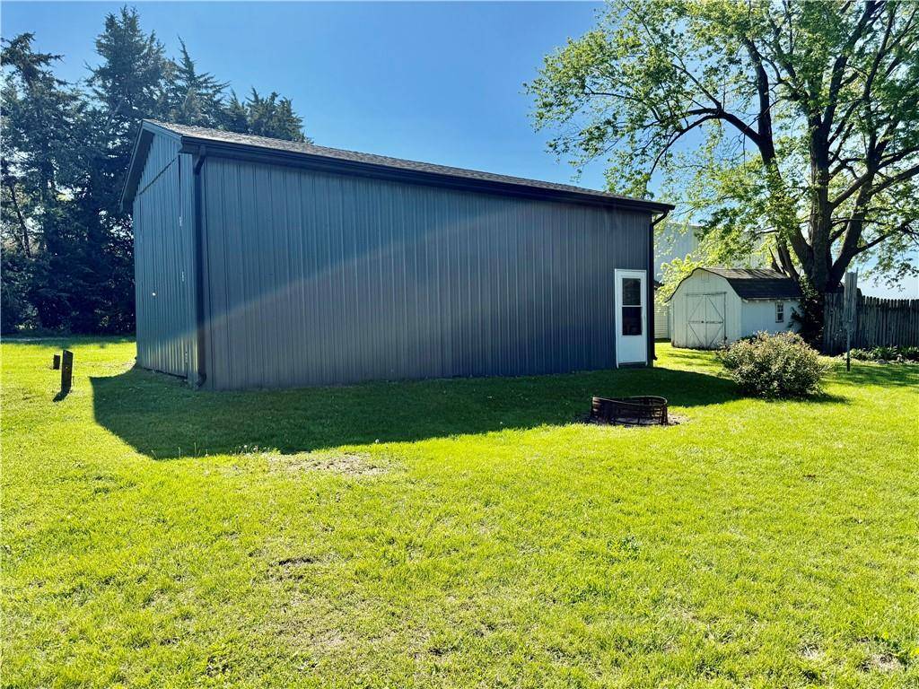 Maryville, MO 64468,27642 242 ST