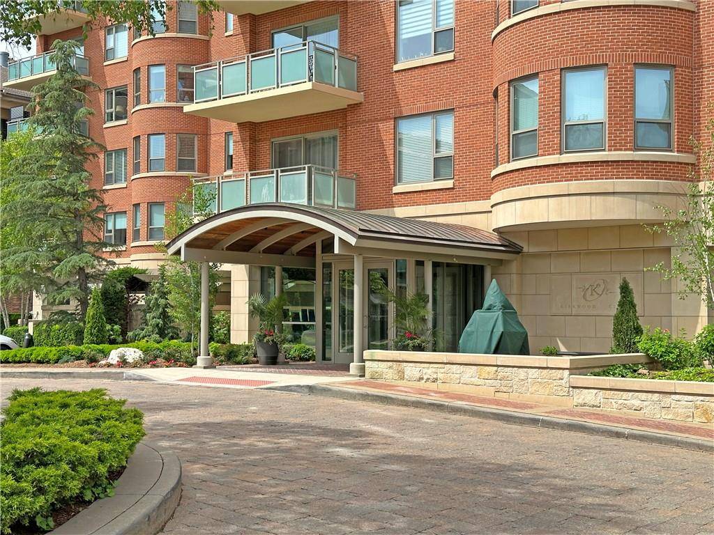 Kansas City, MO 64112,4950 Central ST #102