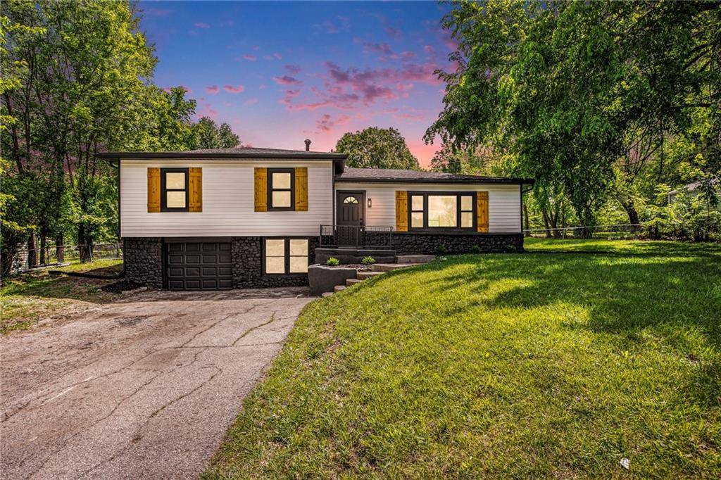 Belton, MO 64012,16105 Oakland AVE