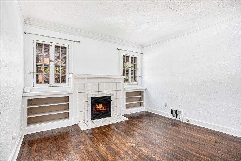 Kansas City, MO 64110,5729 Holmes ST