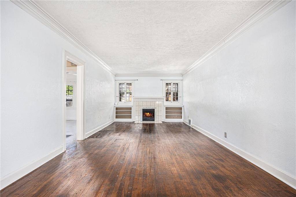 Kansas City, MO 64110,5729 Holmes ST