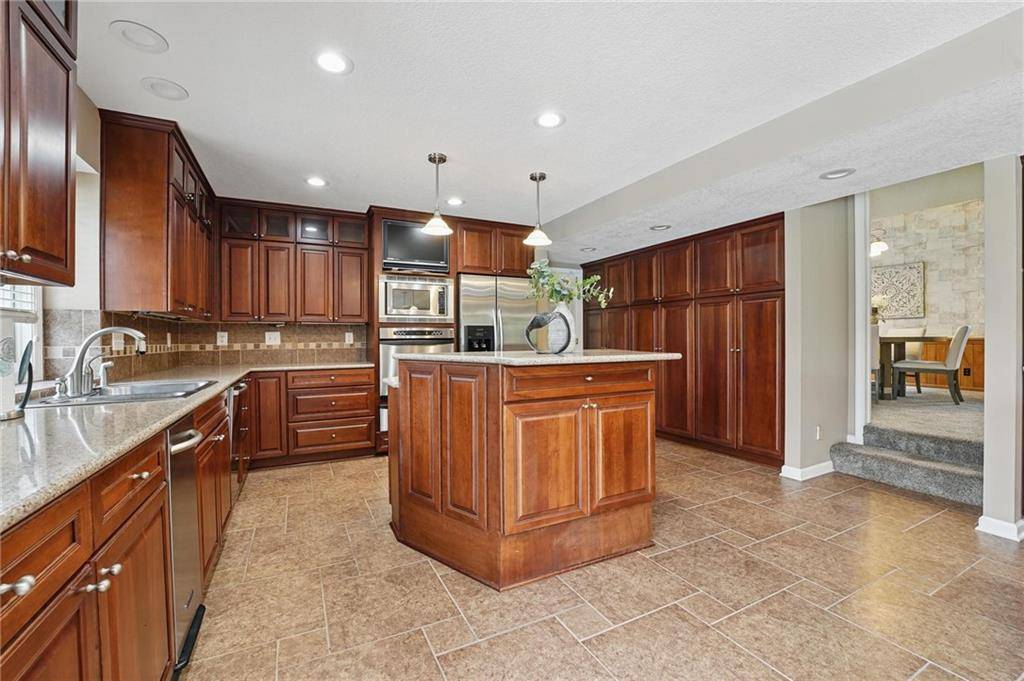 Olathe, KS 66062,14927 S Caenen LN