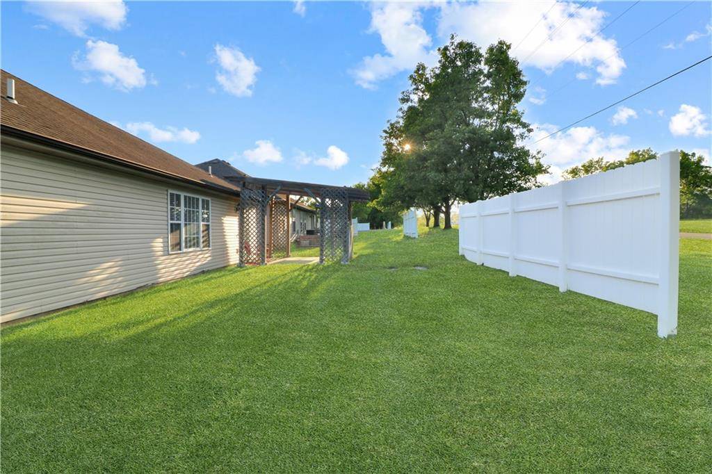 Warrensburg, MO 64093,1905 Sideview LN