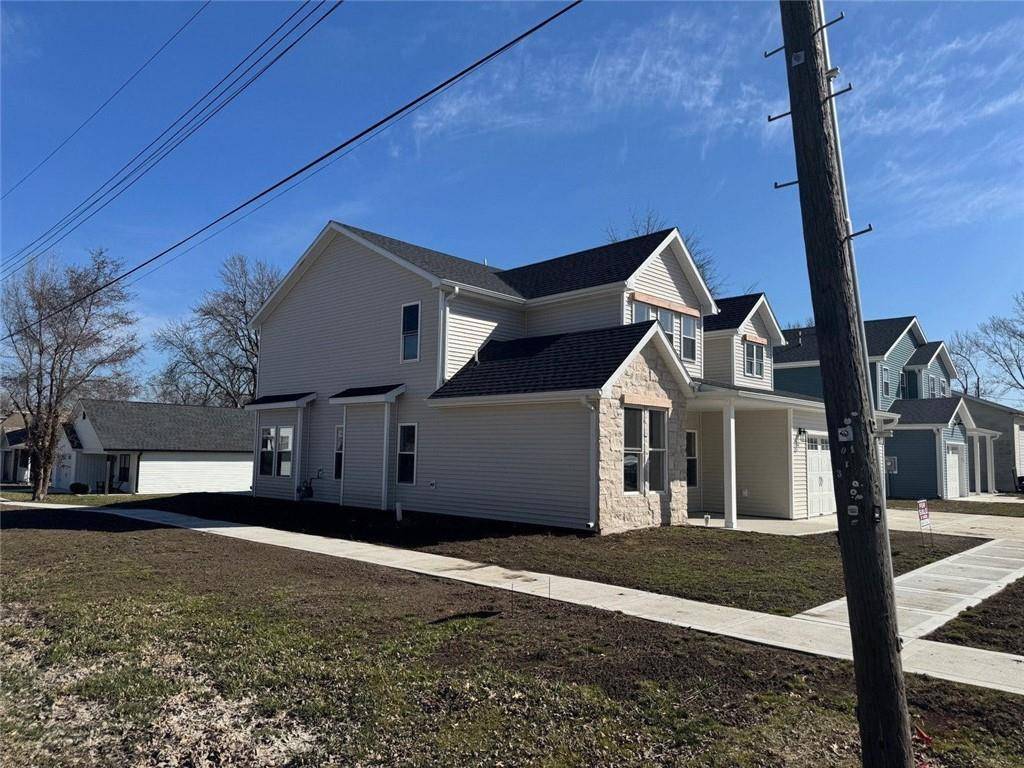 Hamilton, MO 64644,305 N Prairie ST