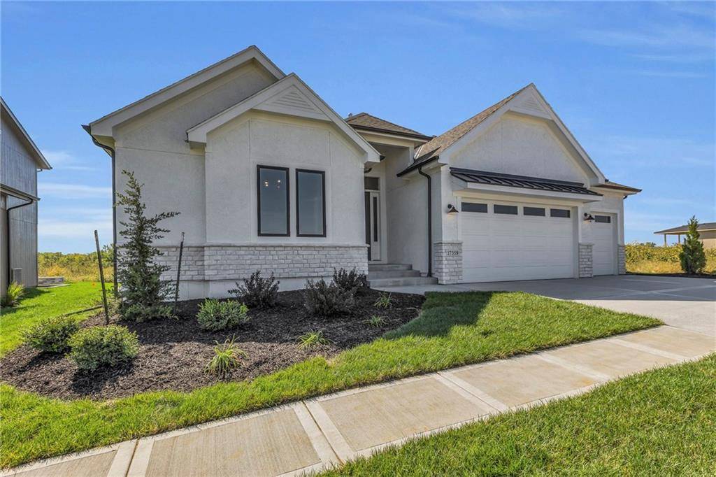Olathe, KS 66062,15403 W 168th PL