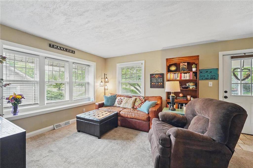Overland Park, KS 66204,8029 Robinson ST