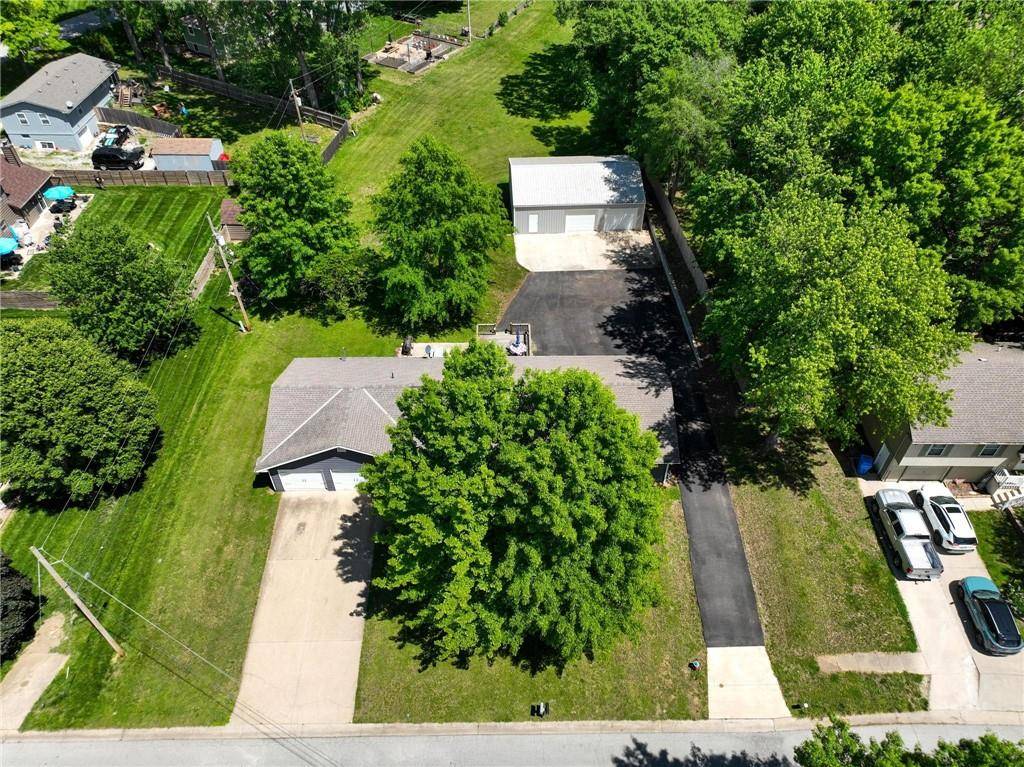 Tonganoxie, KS 66086,1151 S Bury ST