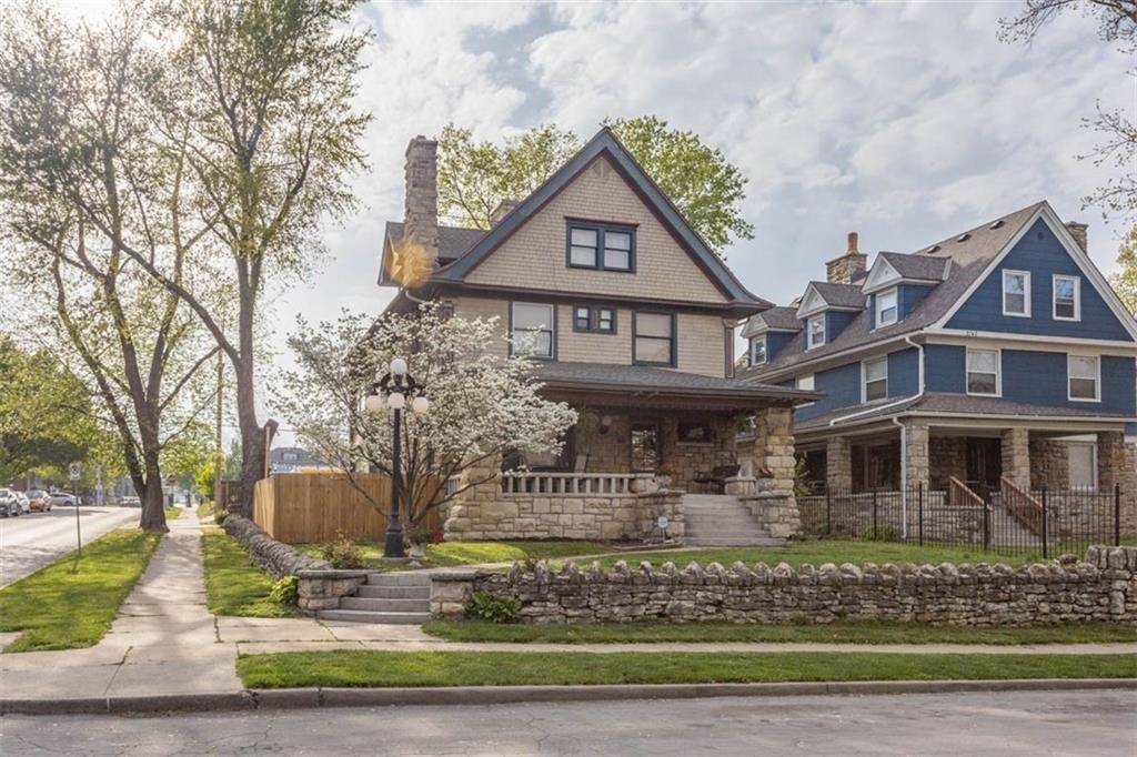 Kansas City, MO 64111,3744 Walnut ST