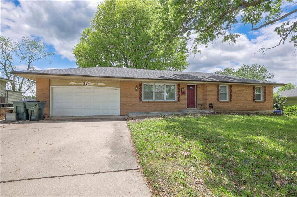 Gladstone, MO 64118,301 NW 73rd ST