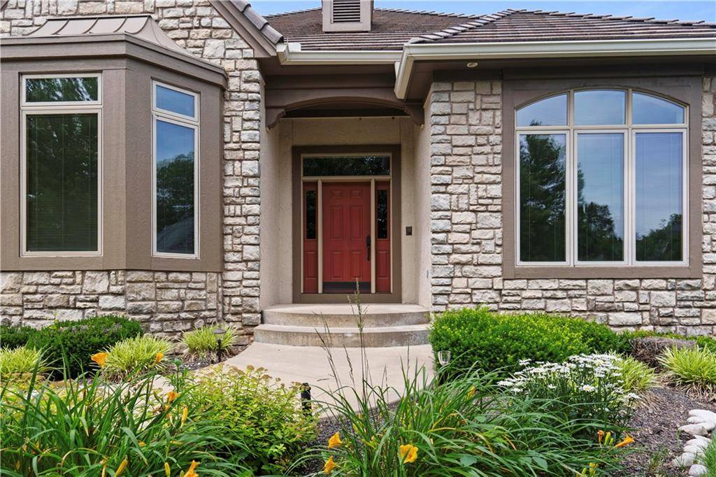 Leawood, KS 66224,4704 W 152nd ST