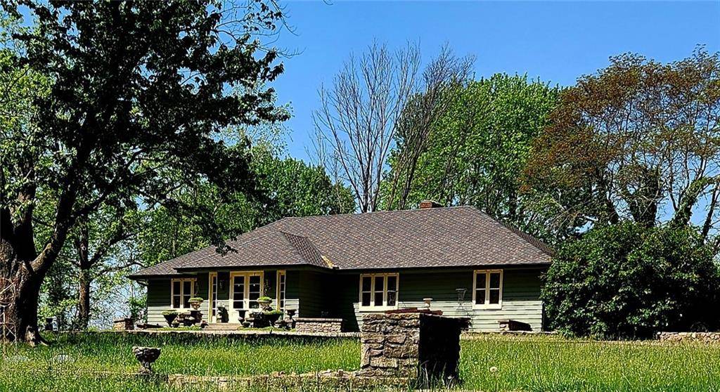 Maysville, MO 64469,910 Taylor ST