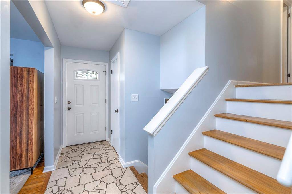 Overland Park, KS 66212,9717 Benson ST