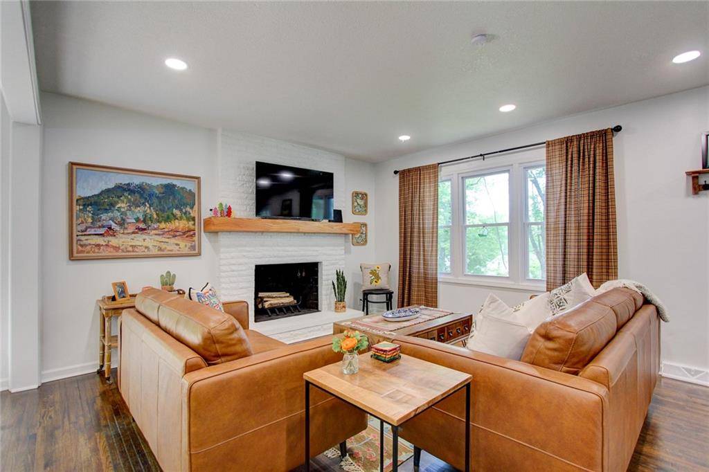 Lake Lotawana, MO 64086,81 S ST