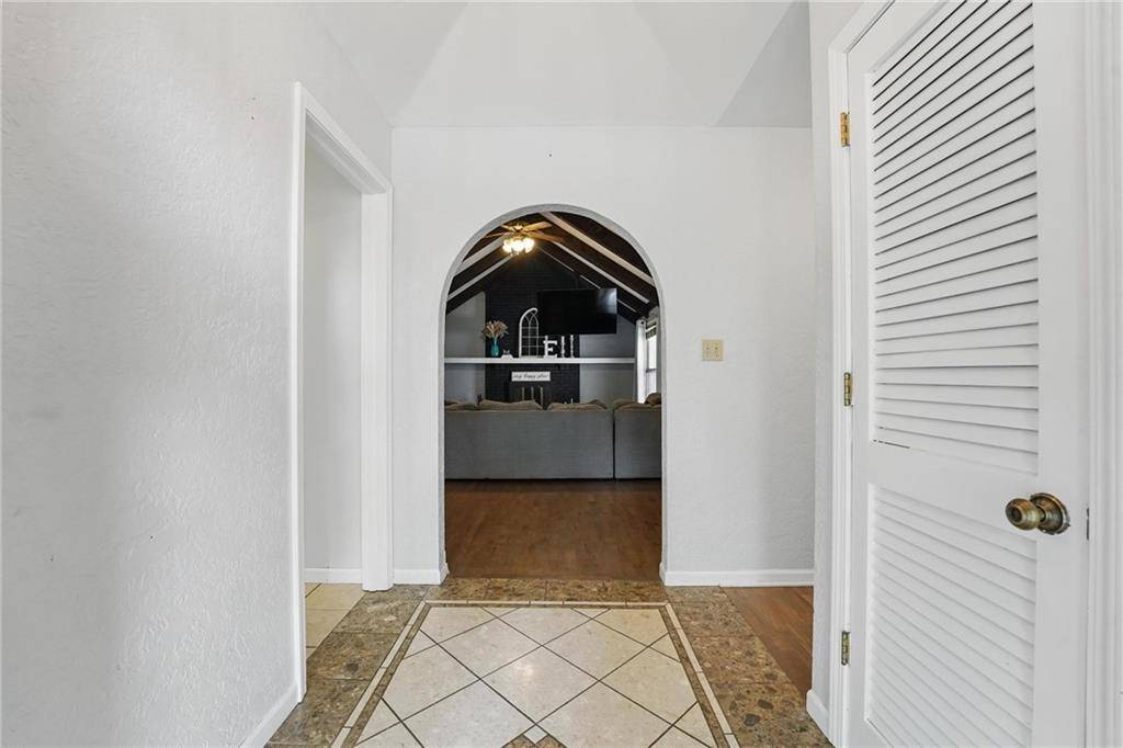 Blue Springs, MO 64014,504 NW Brett CIR