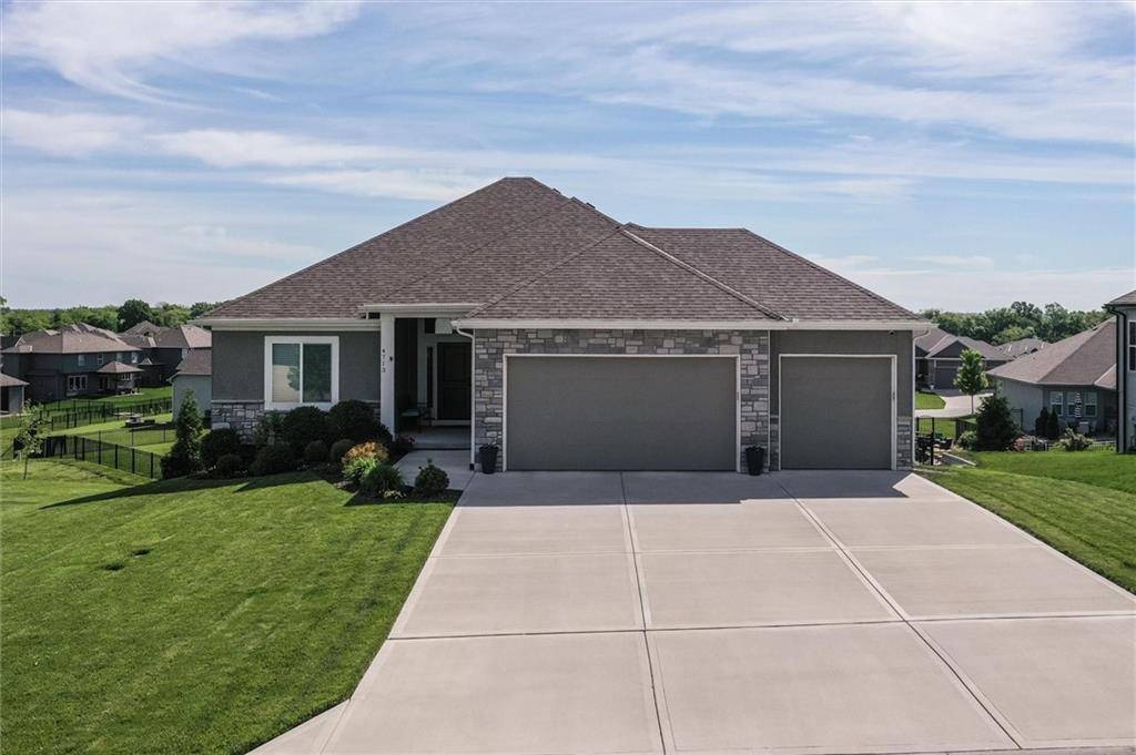 Lee's Summit, MO 64064,4713 NE Saratoga CT
