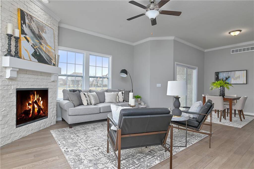 Olathe, KS 66061,21746 W 120th CT #3303