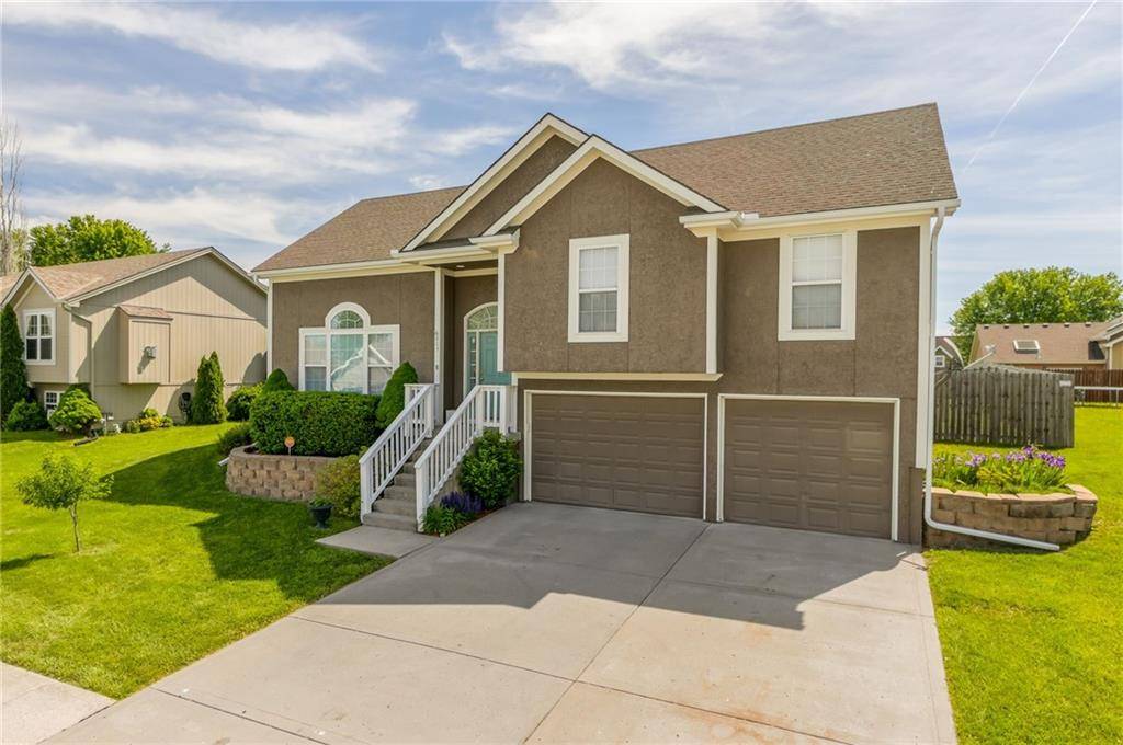 Kearney, MO 64060,803 Crestridge DR