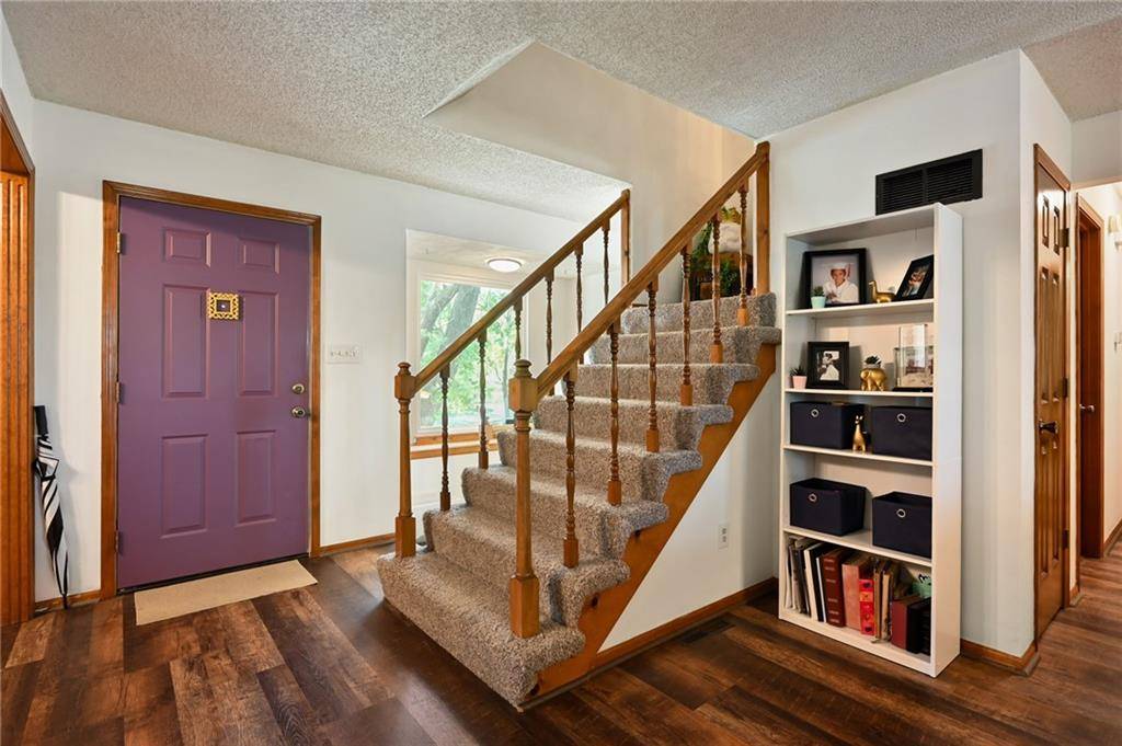 Blue Springs, MO 64015,1805 SW Westview CIR