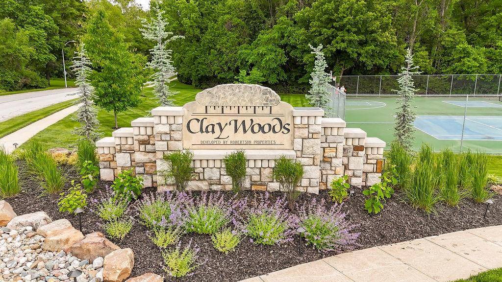 Liberty, MO 64068,603 Cottonwood LN