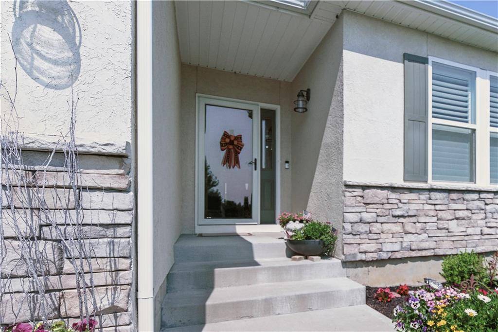 Blue Springs, MO 64015,2413 NW Sunnyvale CT