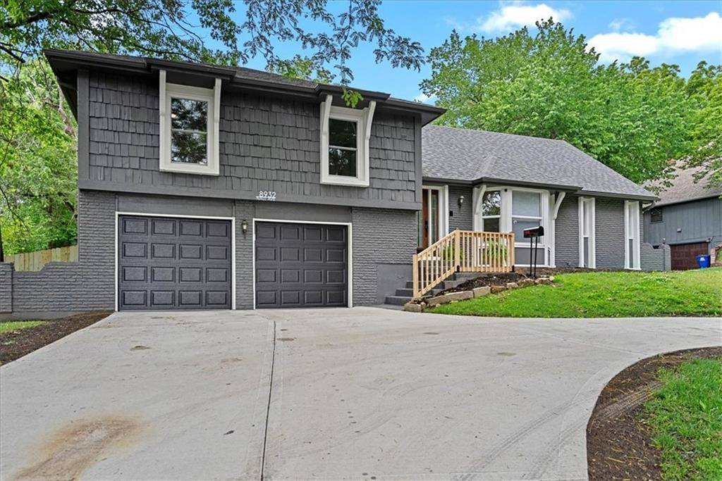 Overland Park, KS 66207,8932 Nall AVE