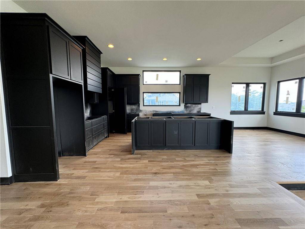 Lenexa, KS 66227,22659 W 87th ST