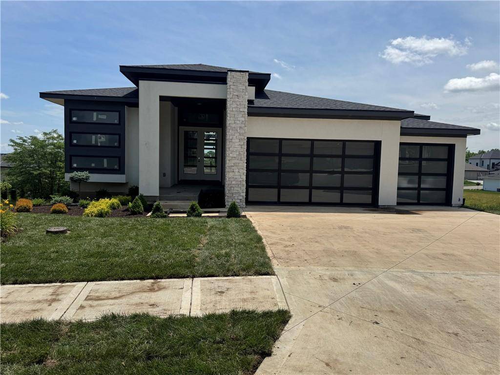 Lenexa, KS 66227,22659 W 87th ST