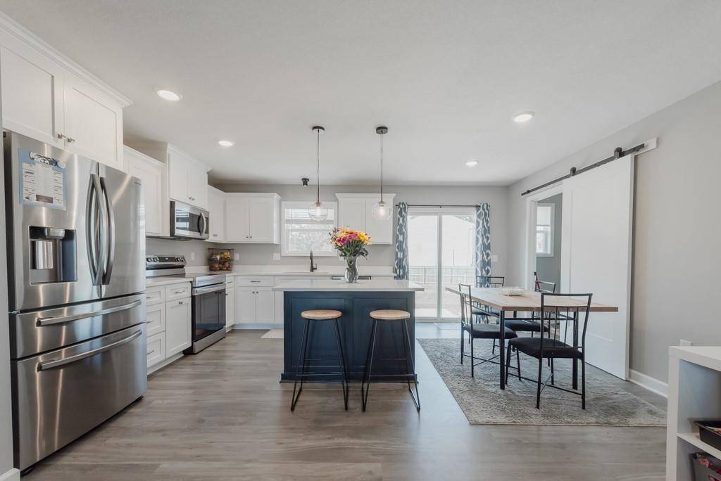 Grandview, MO 64030,12712 Applewood DR