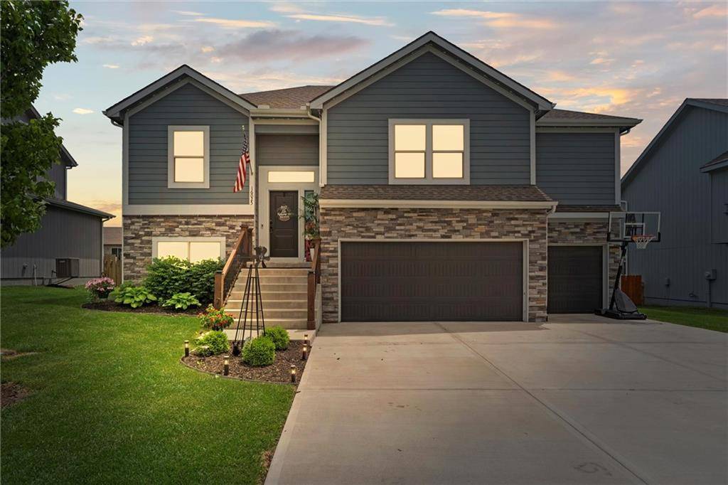 Basehor, KS 66007,16025 Craig ST