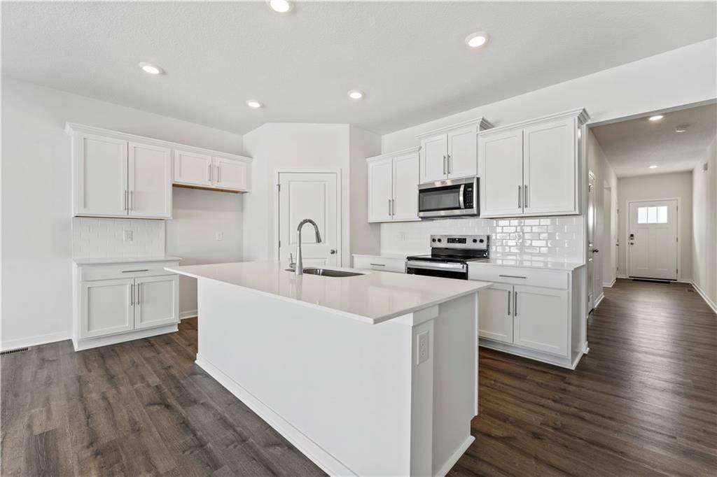 Raymore, MO 64083,2202 Creek View LN
