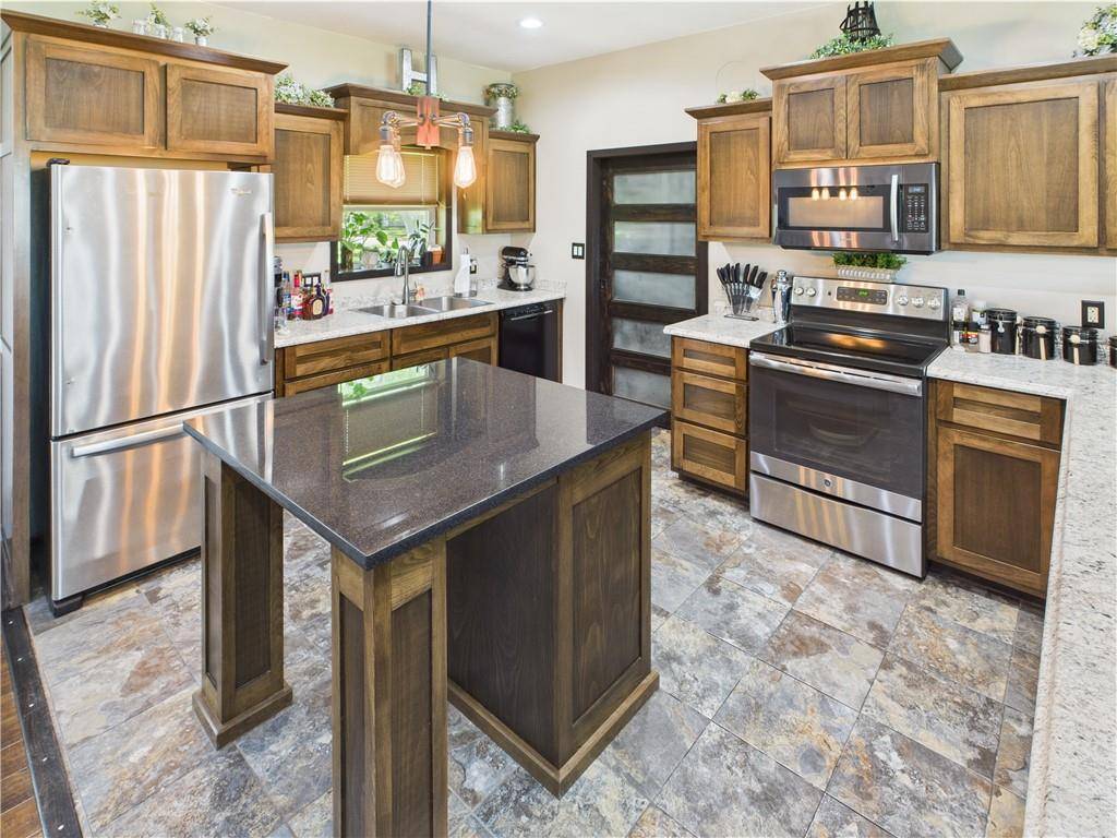 Green Ridge, MO 65332,301 S Missouri ST