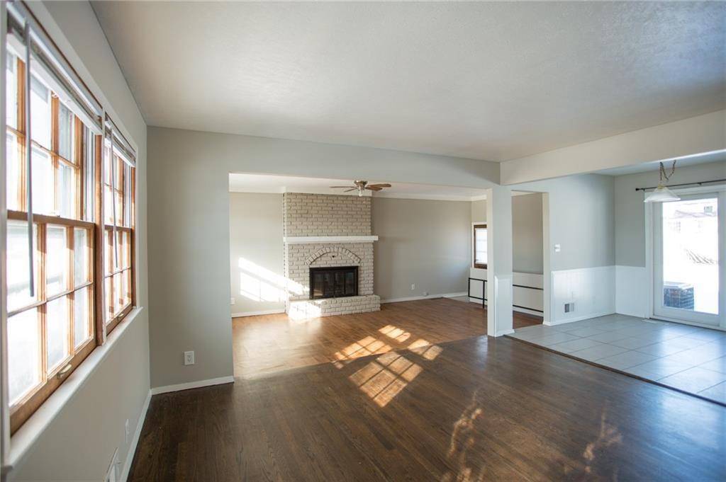 Independence, MO 64055,15402 E 37th TER