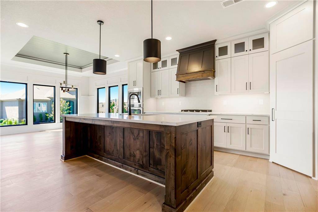 Overland Park, KS 66085,17556 Acton ST