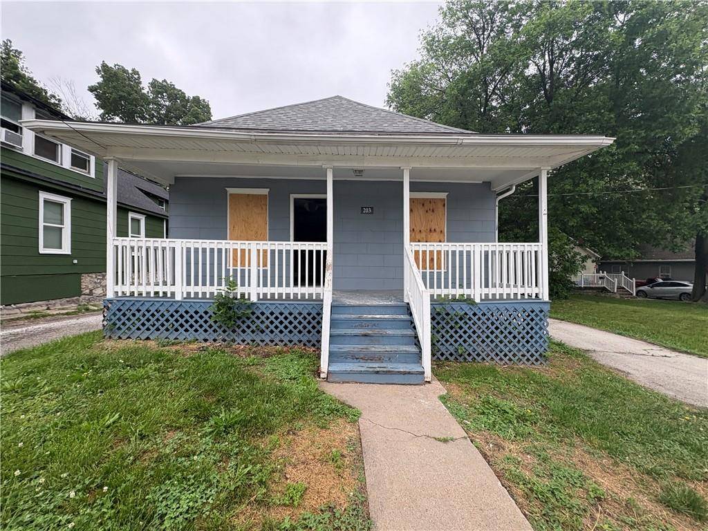 Independence, MO 64050,203 N Crysler AVE