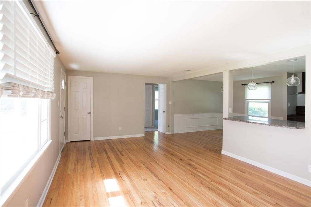 Overland Park, KS 66204,7048 Horton ST