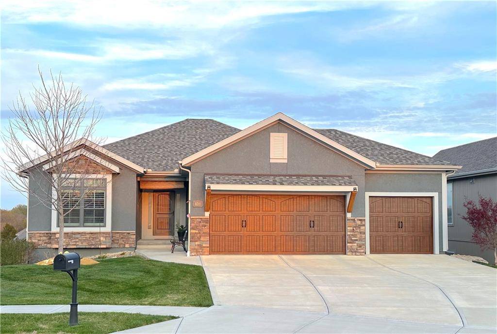 Lenexa, KS 66227,8311 Pickering ST