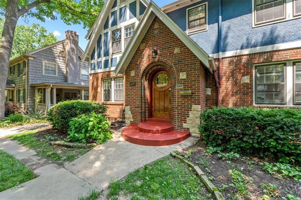 Kansas City, MO 64113,6215 McGee ST