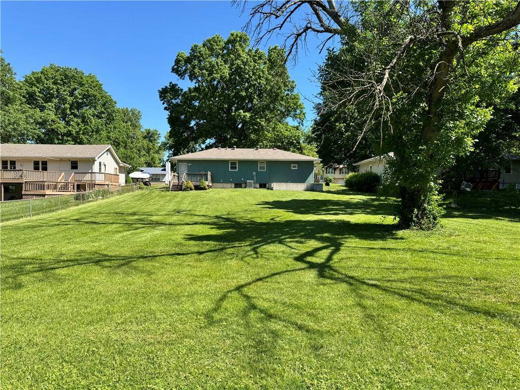 Gladstone, MO 64118,1401 NE 67th ST