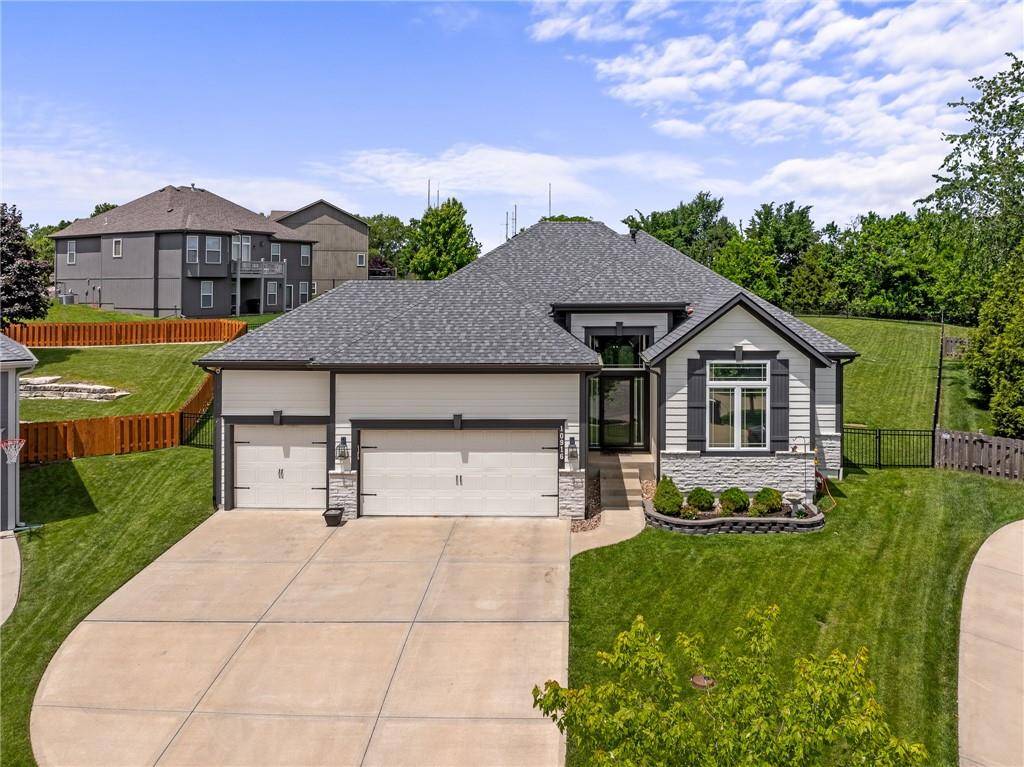 Olathe, KS 66061,10916 S Barker RD