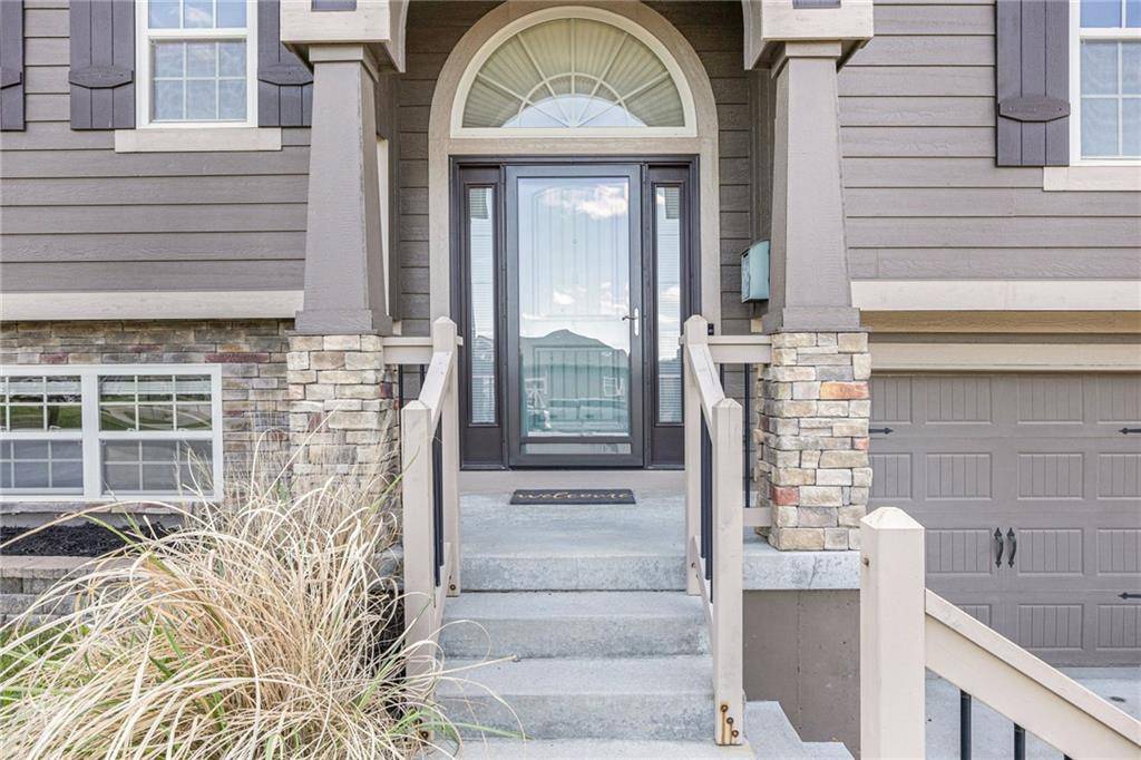 Kearney, MO 64060,721 E 13th TER