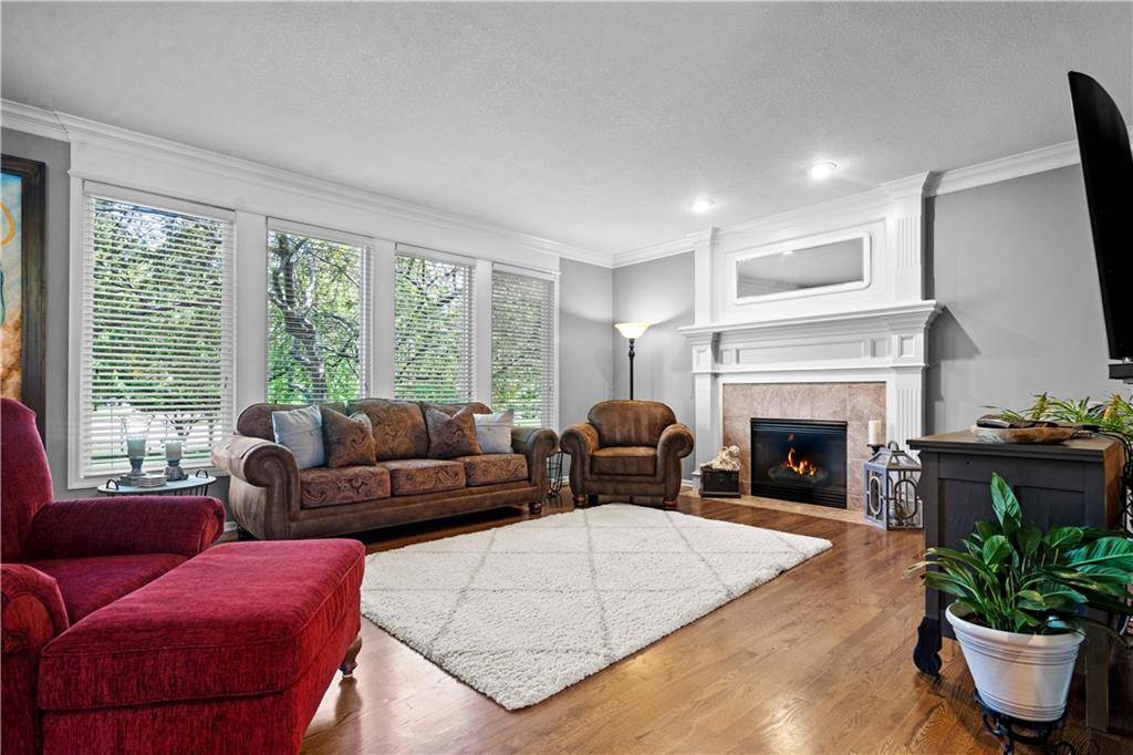 Shawnee, KS 66226,5641 Roundtree ST