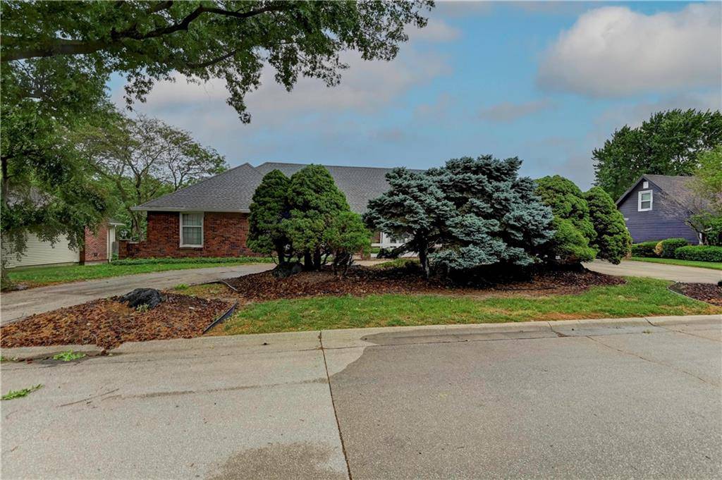 St Joseph, MO 64506,4406 South Stonecrest CIR